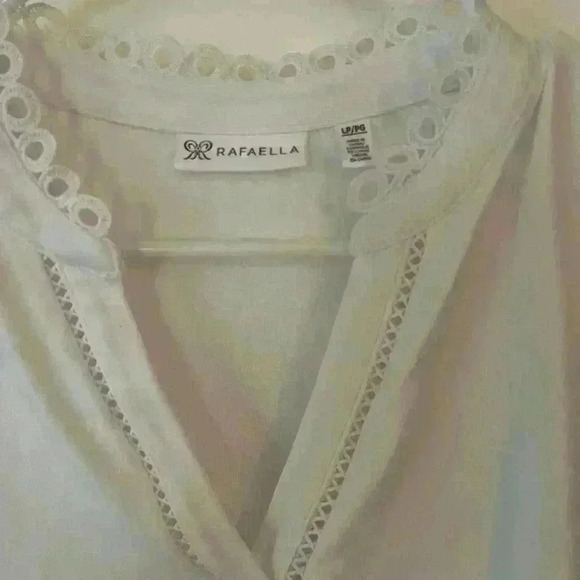 Rafaella Light Summer Top - Picture 2 of 7